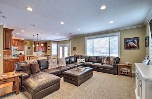 Midway House | Utah Abode - Deck, Arcade Games & Near Skiing