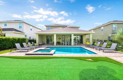 Historic Downtown Kissimmee House | Utopic Home With Themed Rooms, Game And Media Room And Waterpark & Resort Access Near Disney At Encore Resorts Reunion - 270Cl