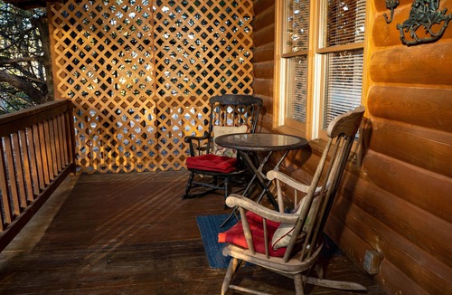 Warm Springs Cabin | Visit Mountain Getaway for Labor Day! - Hot Tub - Fiber Wifi - Callaway