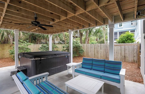 North Forest Beach House | Walk to beach-8BR w/private pool-Sleeps 24-Ideal for groups and multi-families