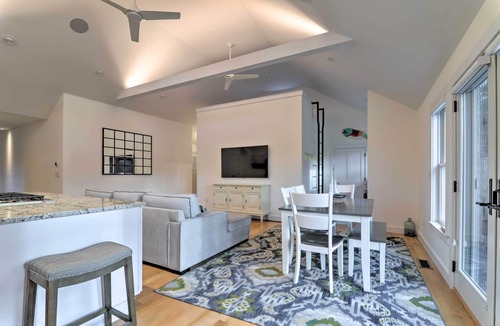 Brewster Cottage | Walk to Beach! Cape Cod Cottage w/Fire Pit