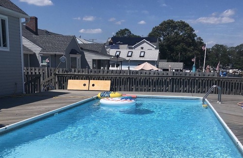 Point Pleasant House | Waterfront 4 BR home 2 miles from Bay Head and Jenkinsons boardwalk