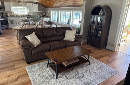 Washington House | Waterfront Family Getaway with Sunroom & Stunning Views