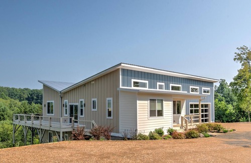 Leicester House | Welcome to Carol's Castle! Mountain views & horses within 15 min of DT Asheville