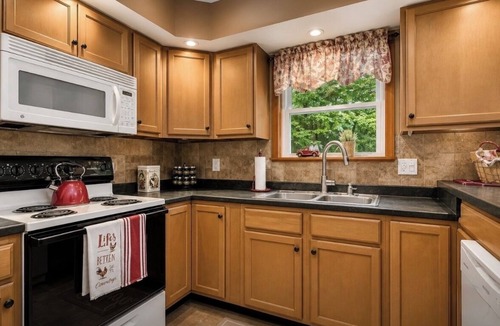Briar Crest Woods House | WOW! Ultimate Pocono Retreat Hot Tub, Fire Pit, Game Room & Lake Access