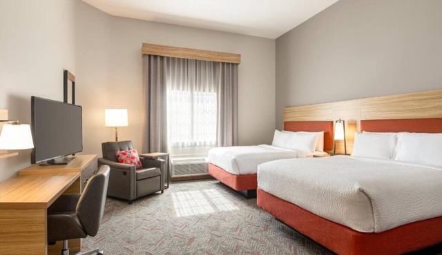 2 Modern Suites w/Kitchenette + Free Parking | Ideal for Comfort & Convenience