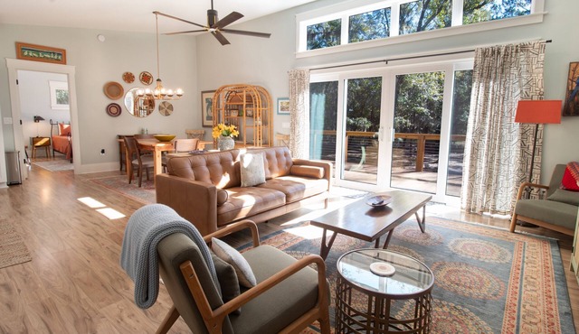 3 bedroom elevated chic home tucked among the trees~ The Paper House