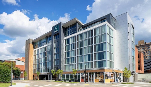 AC Hotel by Marriott Pittsburgh Downtown
