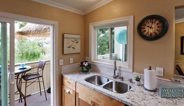 BEAUTIFUL, LUXURY CONDO, GATED WITH WALKING TRAIL TO BEACH!