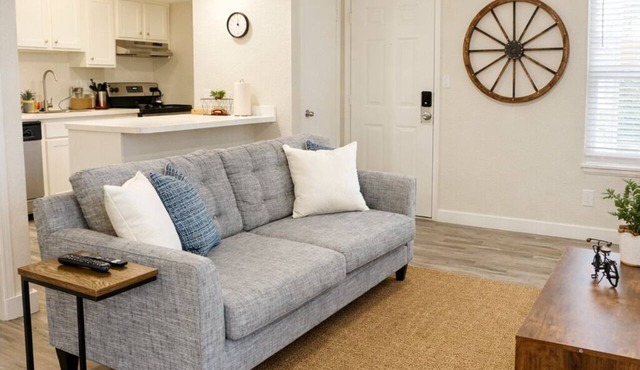 Charming Studio Amazing Location King-Size Bed