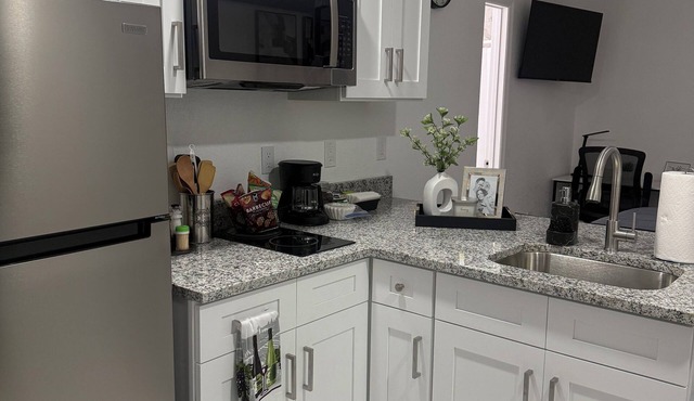 Charming tiny home in Spring Hill