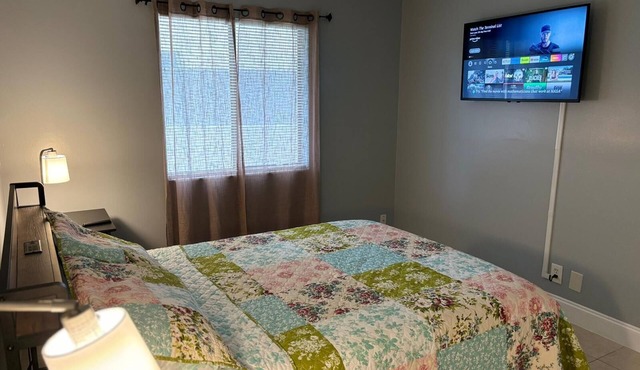 Coastal Breeze -2-bedroom apartment , in fabulous West Palm Beach
