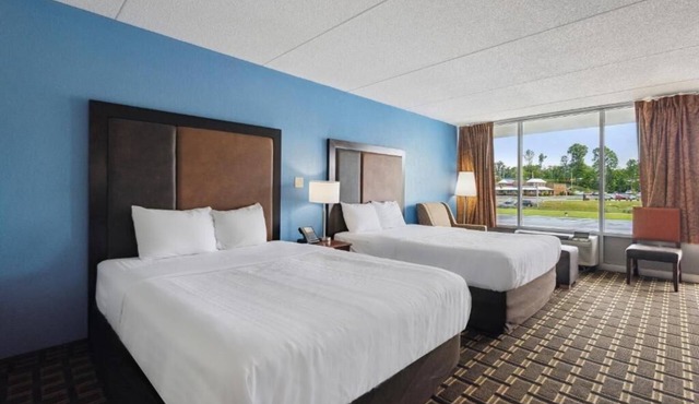 Comfortable Stay by Jordan Knob With Free Parking, Pet Friendly