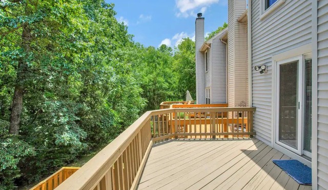 Conveniently Located Alexandria Townhouse