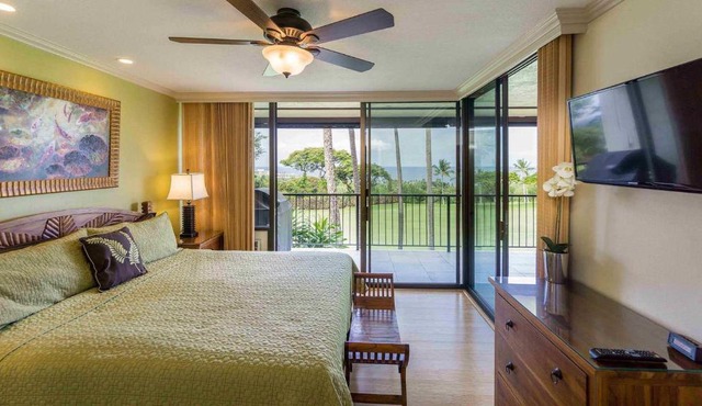 Country Club Villas #208