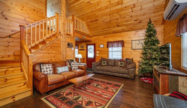 Cozy Cub Cabin