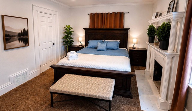 Cozy KC Retreat 1BR Getaway Near Downtown
