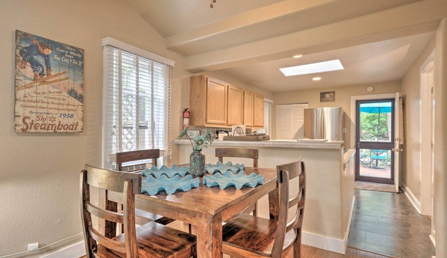 Creekside Home w/Patio, Walk to Manitou Incline!