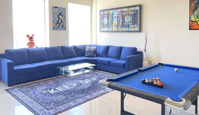 DOWNTOWN LA PENTHOUSE! (Party friendly!)