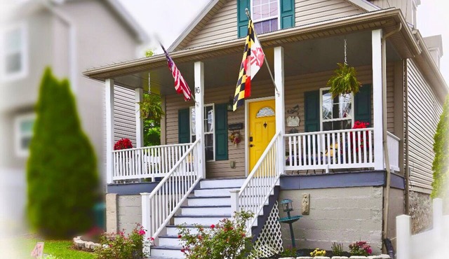 Enjoy Fall on our big porch! Check out discounts, bike storage and amenities!