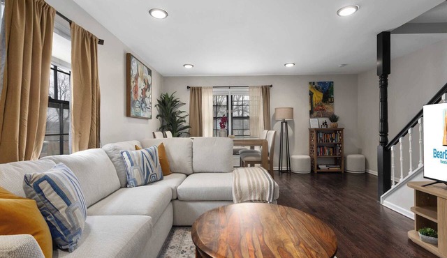 MAJOR INTERNATIONAL SPORTING EVENT READY! 12Mins to GEHA Sleeps 8 KingBeds