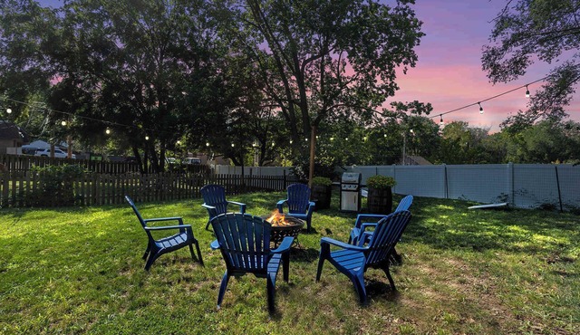 FIFA READY! Sleeps 8 3BR Walkable Area Fire Pit