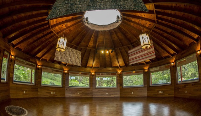 Forest Retreat Eco-Lodge - 24 acres of private land.