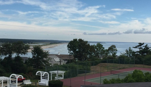 Great Location with Beautiful Ocean Views - The Lookout - Ogunquit ME in Ogunquit
