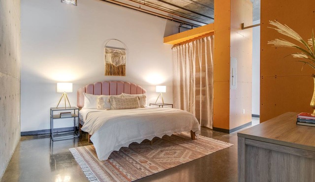Gulch Condo - Work From Home or Explore Downtown!