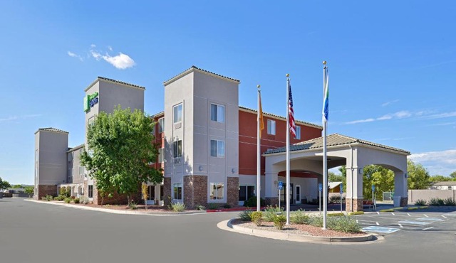 Holiday Inn Express Albuquerque N - Bernalillo by IHG