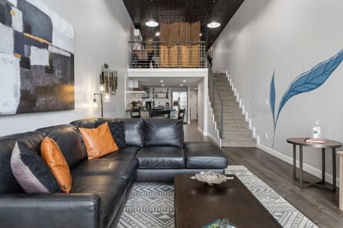 Industrial-Chic Loft-King Bed & Natural Light