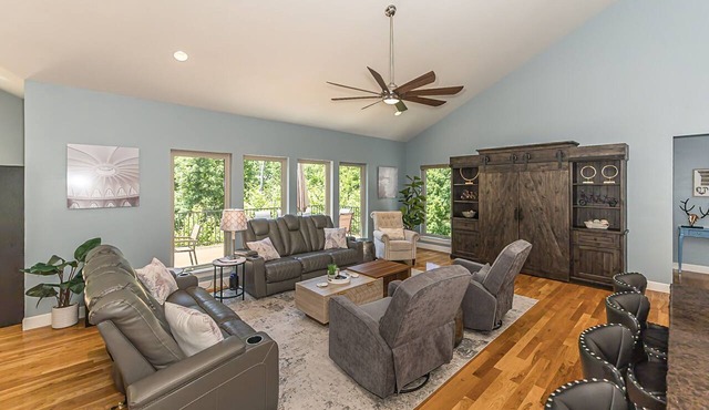 Innsbrook Luxe Escape - 5 bedrooms