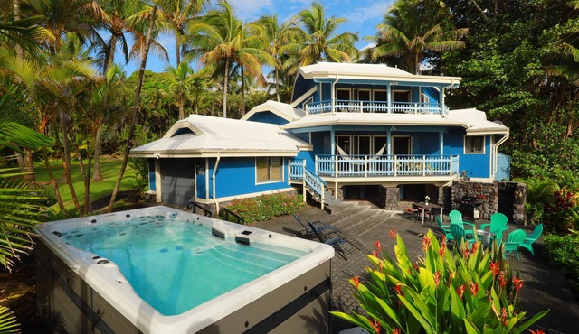 Kehena Black Sand Beach House - ocean view - swim spa