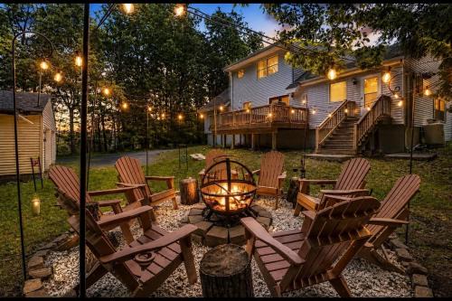Lake Access & Private Hot Tub at Poconos Home!
