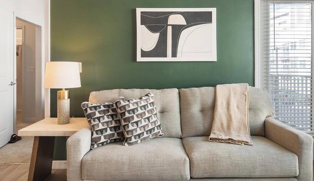 Landing | Modern 2BD, Clubhouse