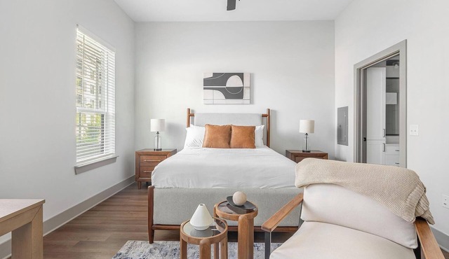 Landing | Modern Studio, Courtyard, Yoga Studio