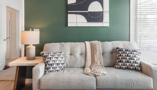 Landing | Spectacular 2BD, Clubhouse