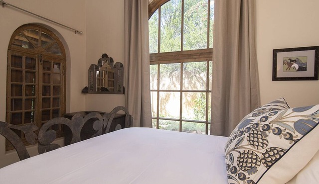 Magical Shangri la directly across from 10,000 Waves and close to the ski resort
