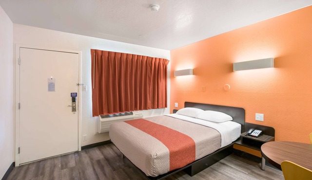 Motel 6 Williams, CA