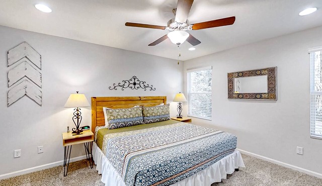 Newly-built 2-story home near the ocean with patio, washer/dryer, streaming