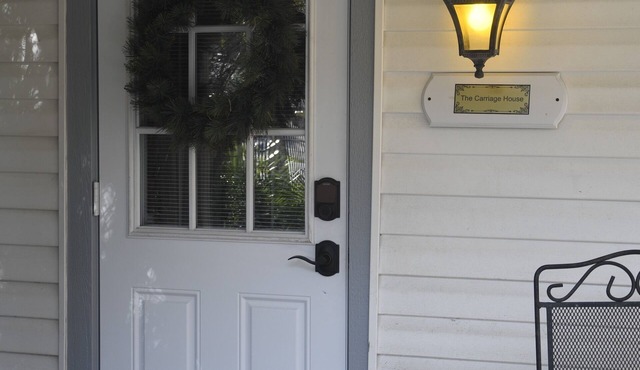 Newly Remodeled 1 Bedroom, 1 Bath Suite with Grill Close to the Villages
