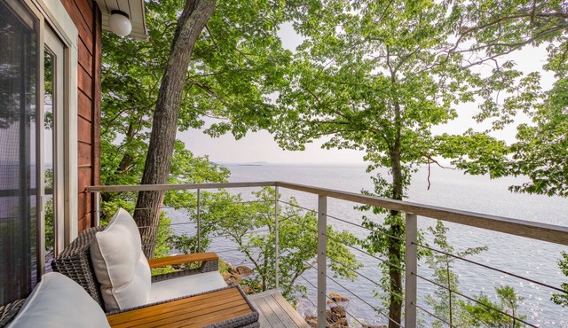 Ocean Side Deck House