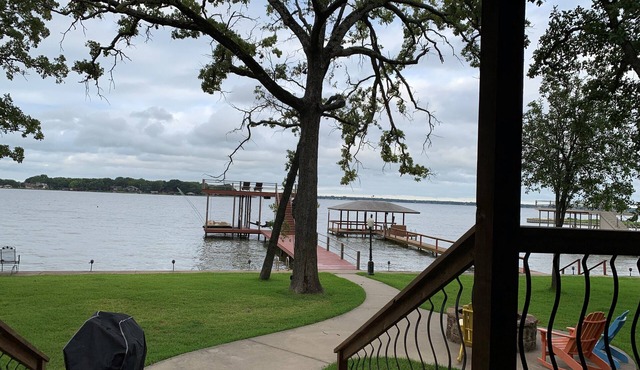 -Open water-Fire Pit-Stunning Sunsets-Lake access even in low levels