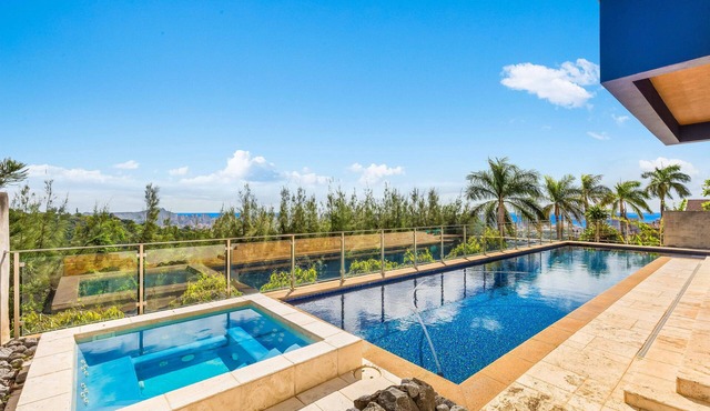 Pacific Heights Home w/Panoramic Ocean-City Views Near Downtown Honolulu