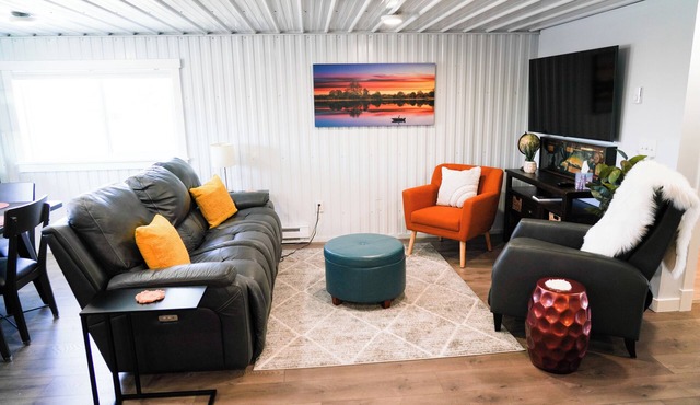 Peaceful Private Loft in Central Location