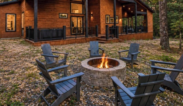 Pet-Friendly Forest Retreat for Families & Friends