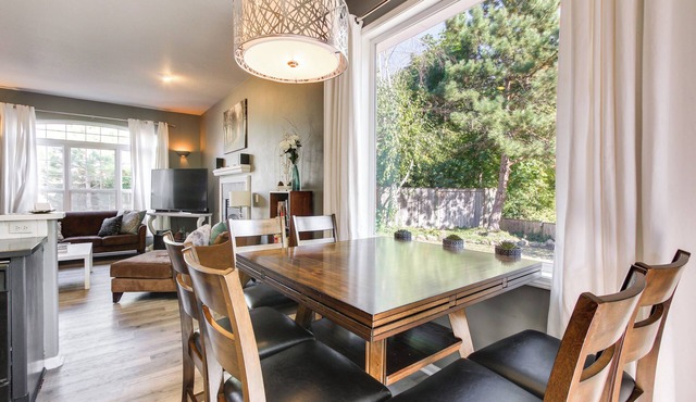 Pet-friendly Home w/Yard, 2 Mi to Autzen Stadium