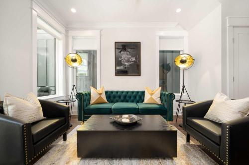 Premiere at The Cove Riverwalk Villas