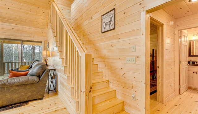 Secluded Murphy Cabin Rental w/Deck & Fire Pit!
