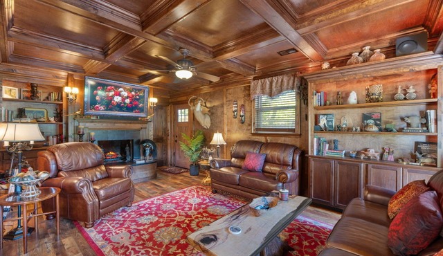 Sleeps 6 with Garden/Bar